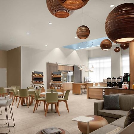 Отель Element Charlotte Uptown Экстерьер фото