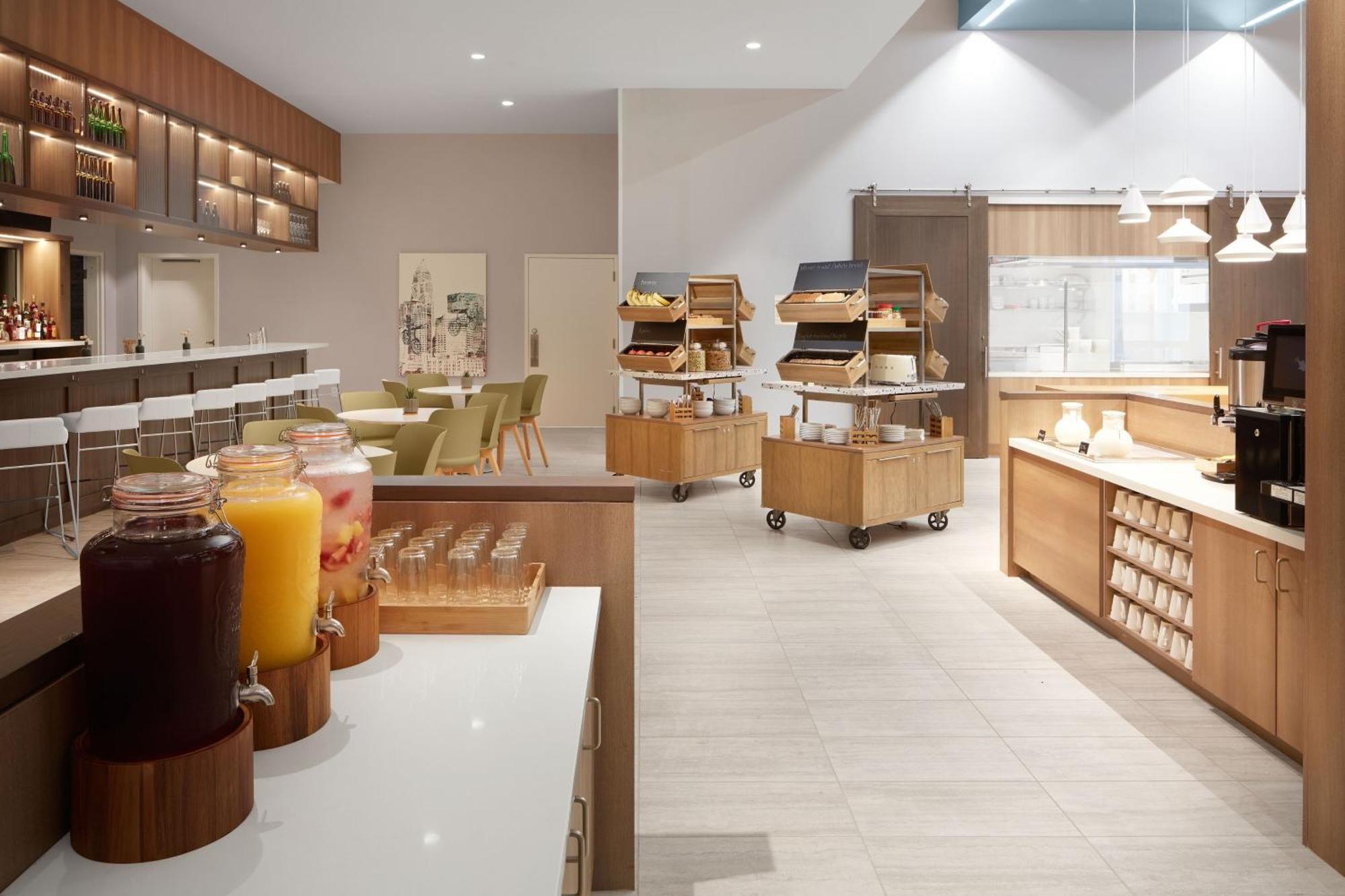 Отель Element Charlotte Uptown Экстерьер фото