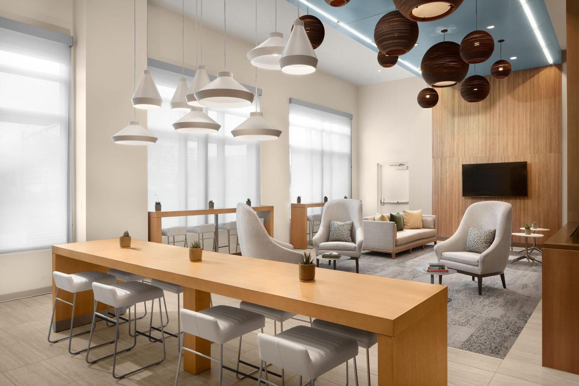 Отель Element Charlotte Uptown Экстерьер фото
